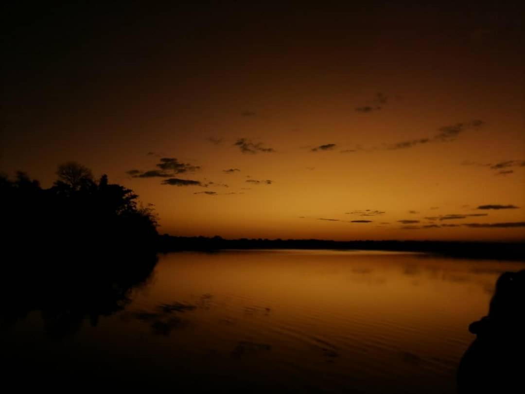 Askiesbos - Samochima Bush Camp Shakawe ภายนอก รูปภาพ