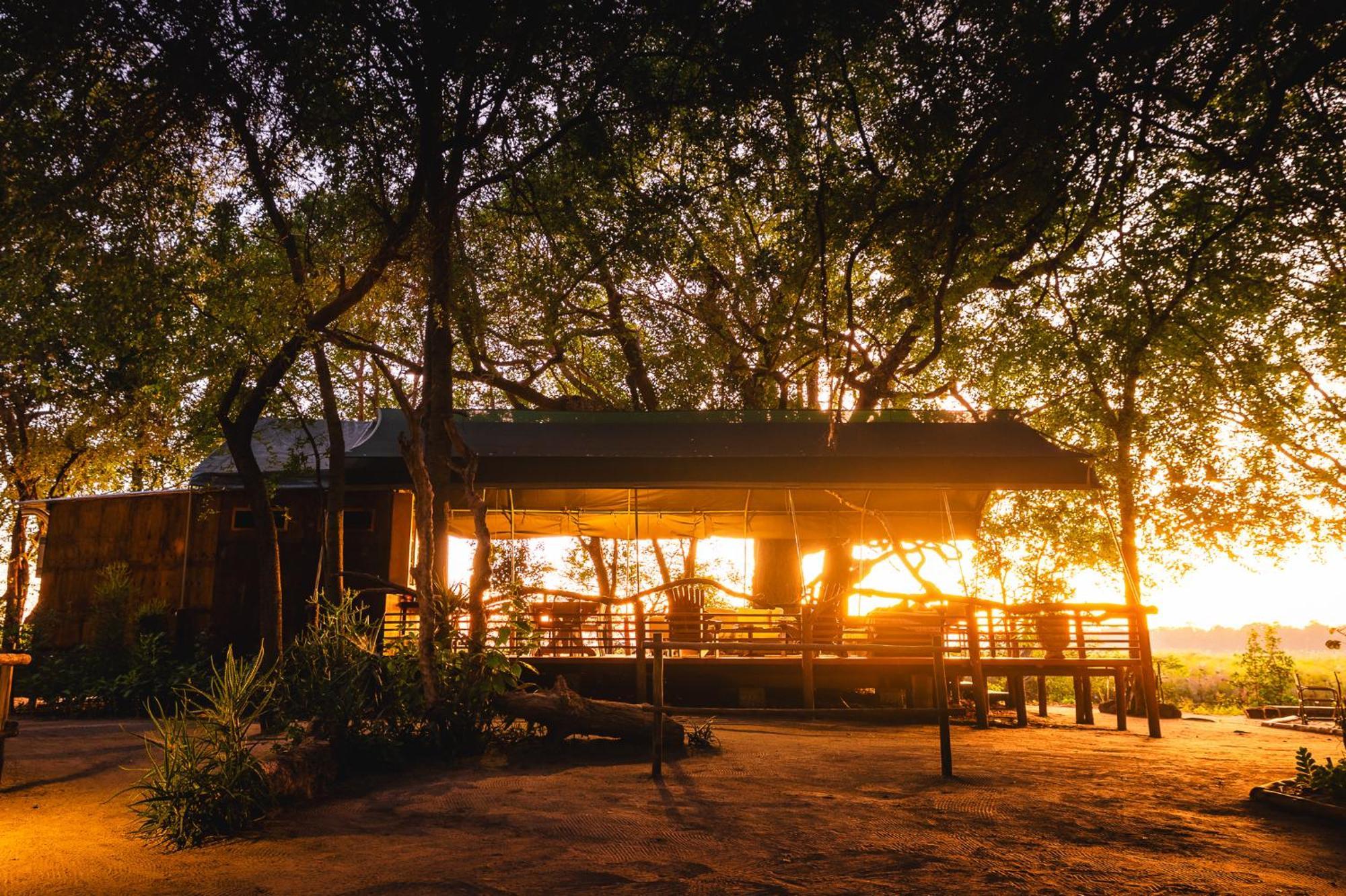 Askiesbos - Samochima Bush Camp Shakawe ภายนอก รูปภาพ