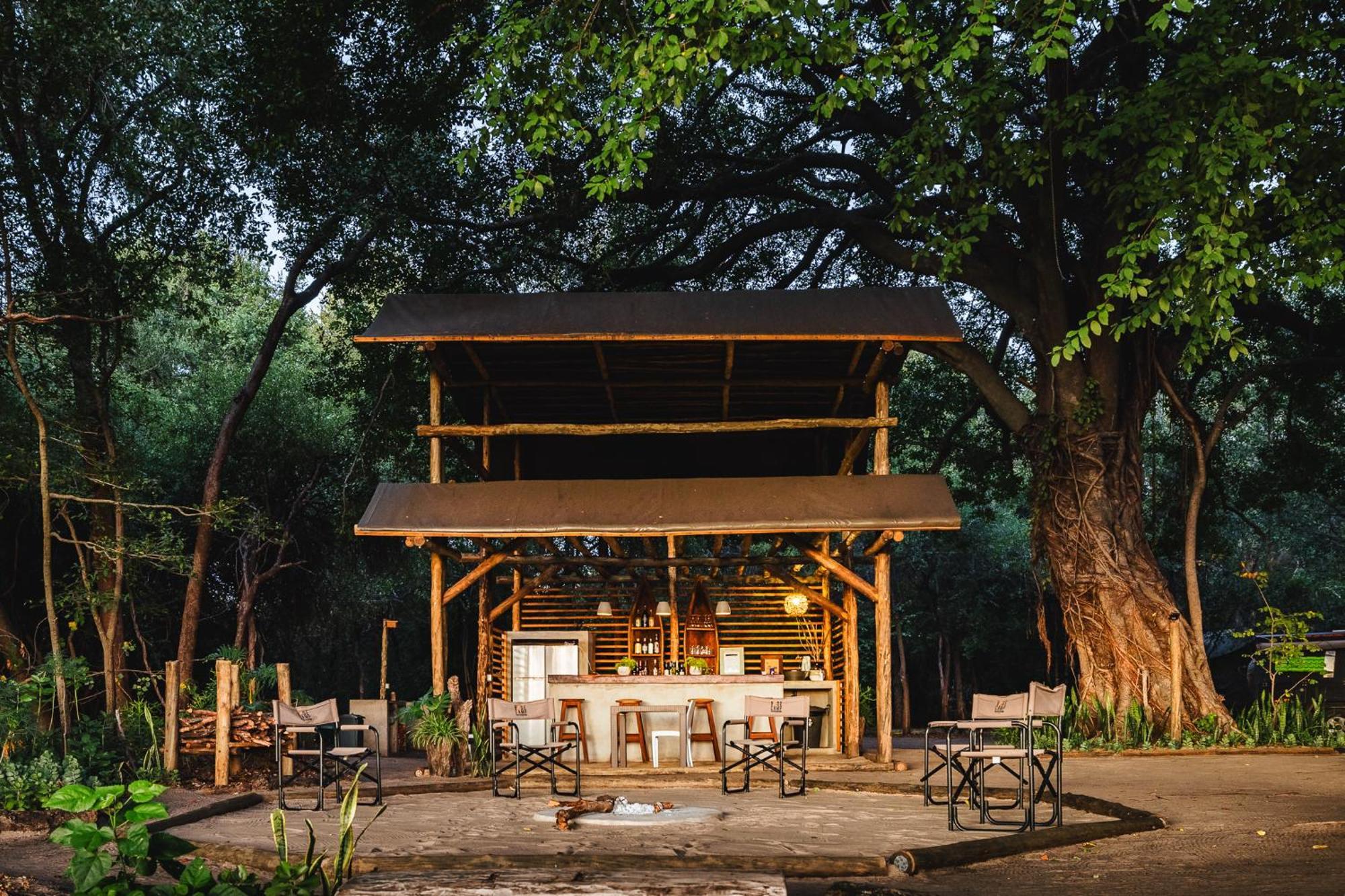 Askiesbos - Samochima Bush Camp Shakawe ภายนอก รูปภาพ
