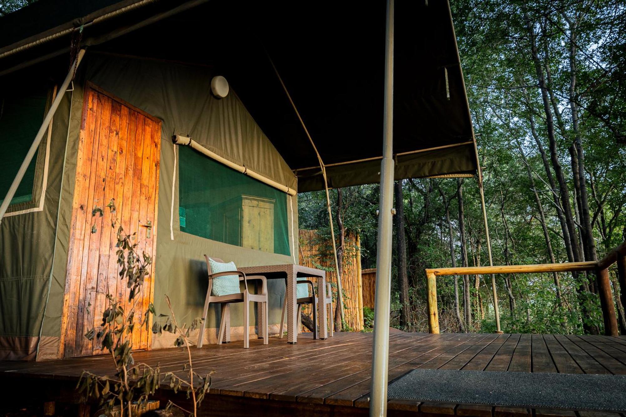 Askiesbos - Samochima Bush Camp Shakawe ภายนอก รูปภาพ
